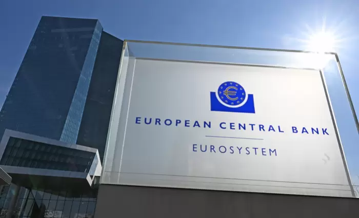 Ποιοι και πότε βλέπουν αύξηση των επιτοκίων από την ΕΚΤ