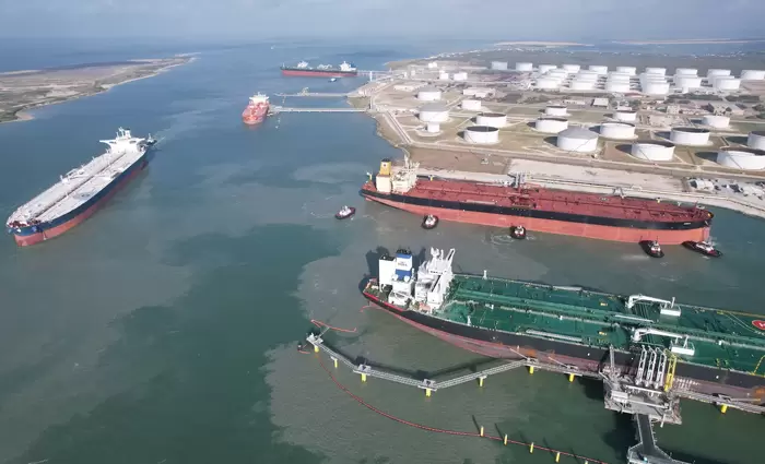 Ενεργειακή ανατροπή: Εκτόξευση εξαγωγών πετρελαίου από τις ΗΠΑ και νέα εξάρτηση για την Ευρώπη