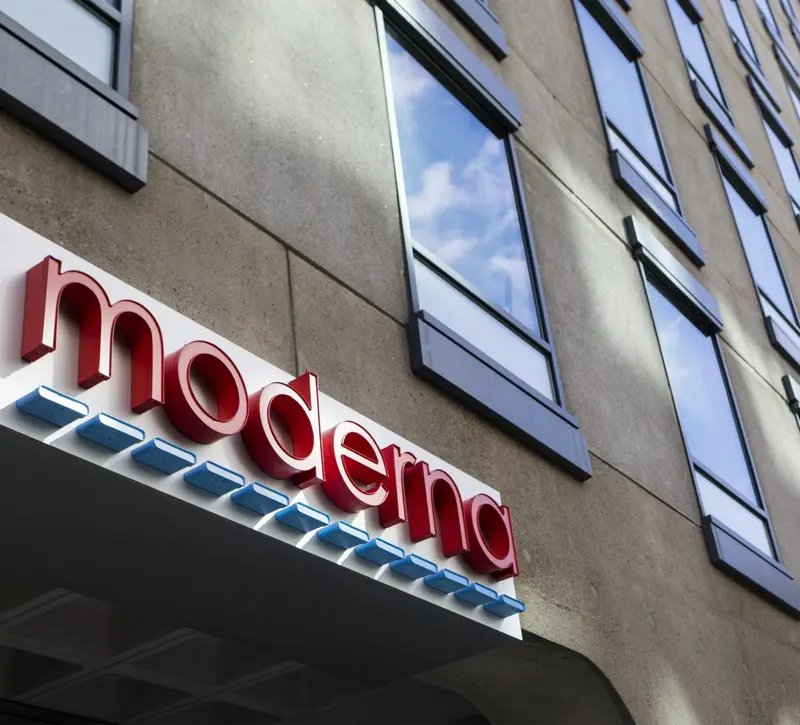 Moderna: Ένα στοίχημα που φιλοδοξεί να γράψει νέο κεφάλαιο στη μάχη κατά του καρκίνου – Το εμβόλιο mRNA και το ράλι της μετοχής