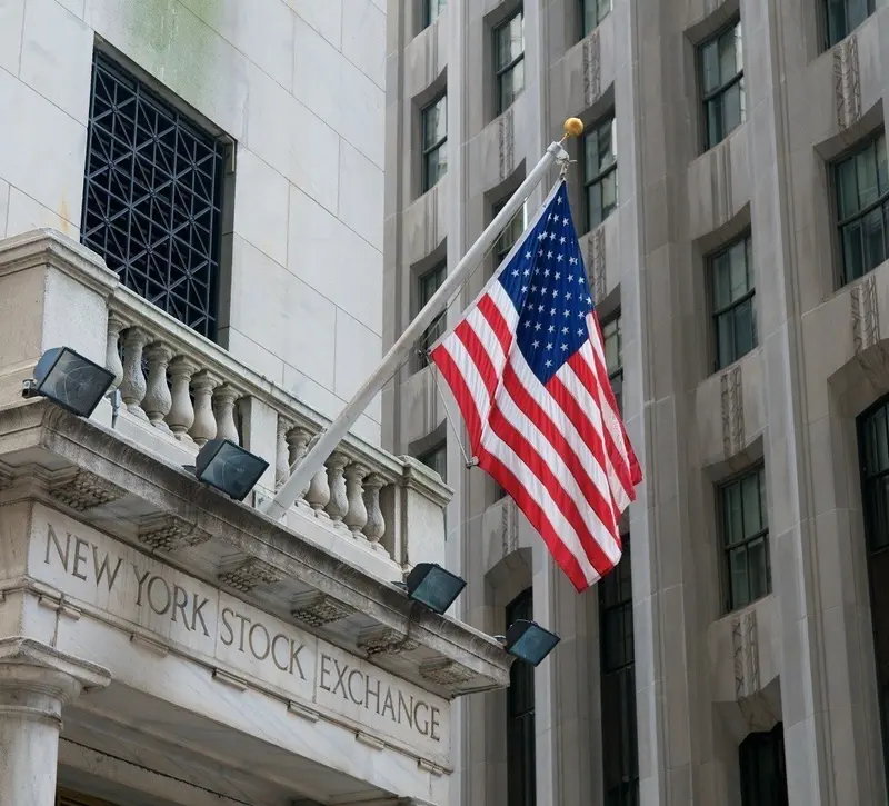 Ανάκαμψη στη Wall Street: Σύνθημα ανόδου από τα ομόλογα με το βλέμμα στην Nvidia