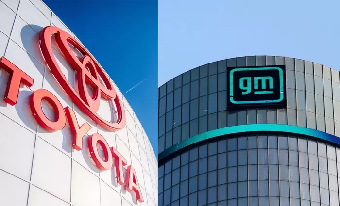 Η Toyota απειλεί την επί αιώνα πρωτοκαθεδρία της GM στις ΗΠΑ