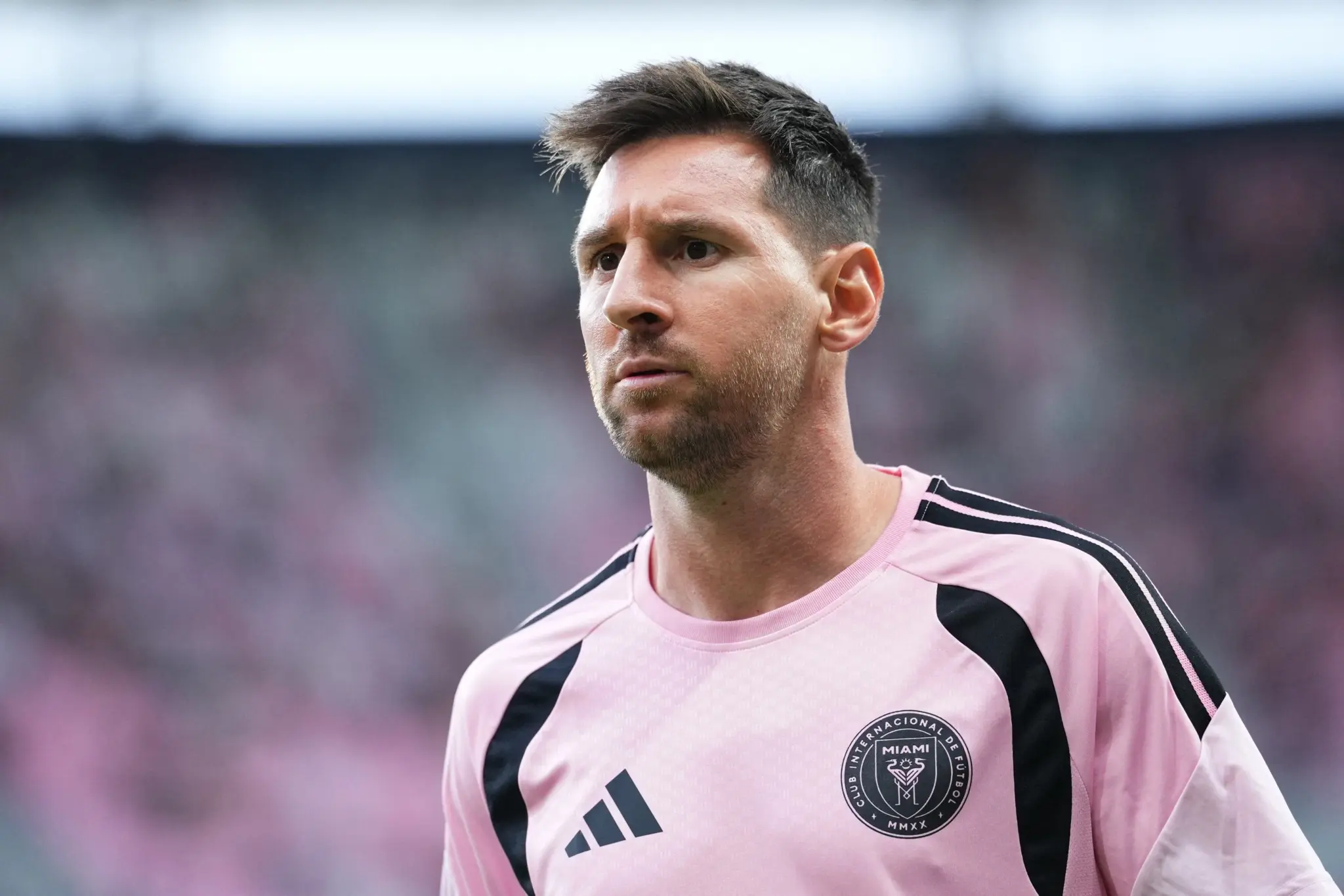 Μέσι: Από τη χαρτοπετσέτα – συμβόλαιο στην Barcelona στο κλαμπ των δισεκατομμυριούχων – Η «κόντρα» με τον Ρονάλντο αλλάζει πίστα
