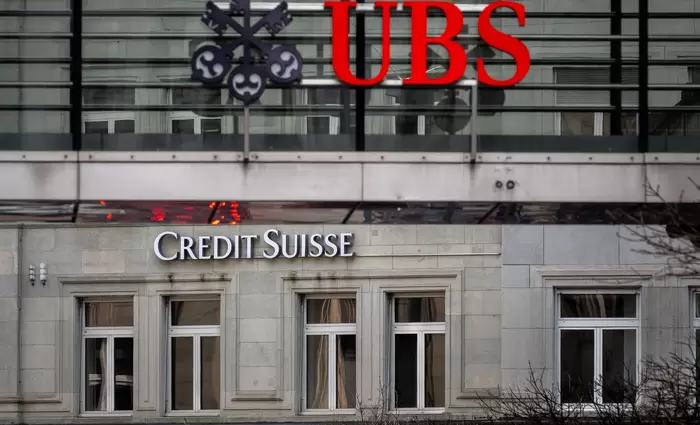 Αγωγή μετοχών της Credit Suisse κατά της εξαγοράς από τη UBS