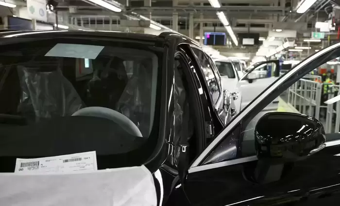 Αυτοκινητοβιομηχανία: Άνοδος 4% στις πωλήσεις νέων αυτοκινήτων στην ΕΕ – Κυριαρχούν υβριδικά και ηλεκτρικά