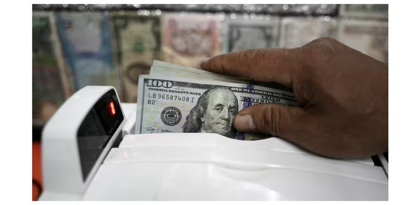 Ο πόλεμος ενίσχυσε το μερίδιο του δολαρίου στο παγκόσμιο εμπόδιο