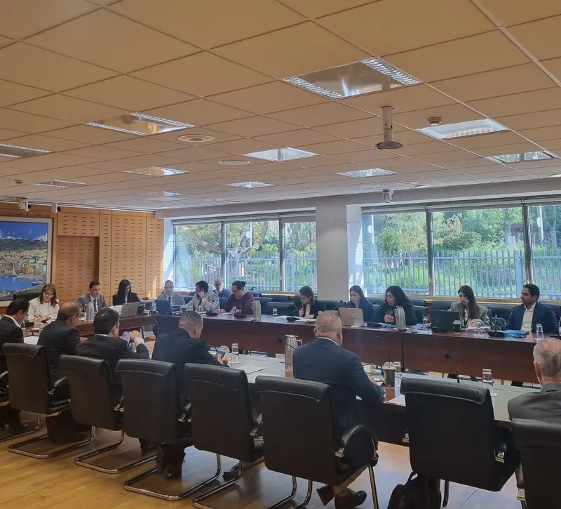 Δεν άρεσαν οι αναπομπές για εκποιήσεις – Έντονες αντιδράσεις στην Επ. Οικονομικών