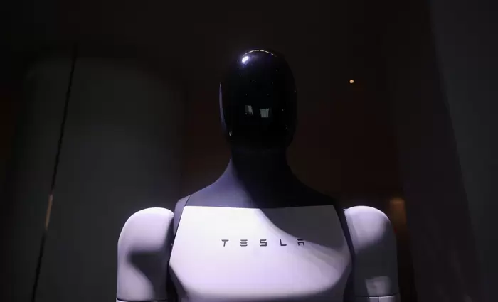 Tesla: Στοίχημα $25 δισ. για AI και ρομποτική - Το μεγάλο pivot του Μασκ