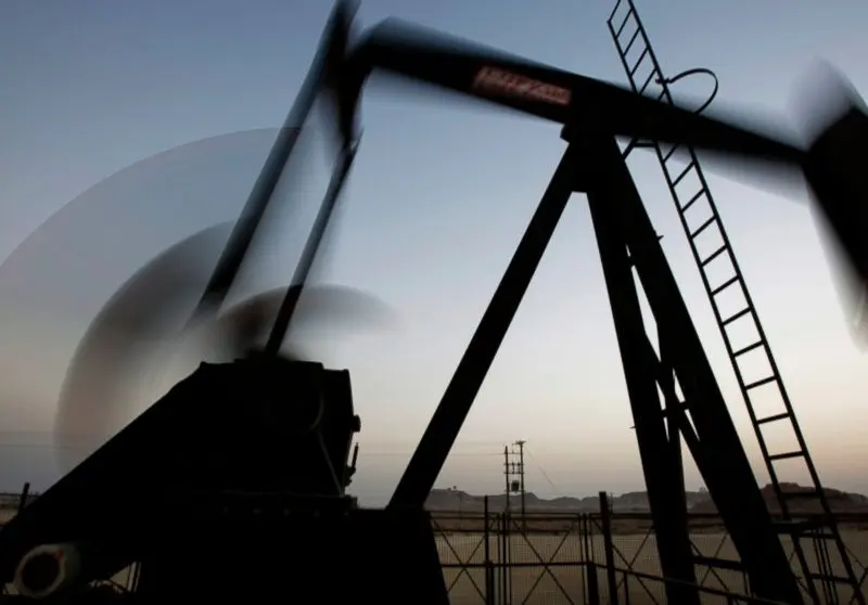 Πετρέλαιο: Σταθεροποιείται στα $102 το Brent καθώς οι ΗΠΑ ενισχύουν τη στρατιωτική παρουσία στη Μέση Ανατολή