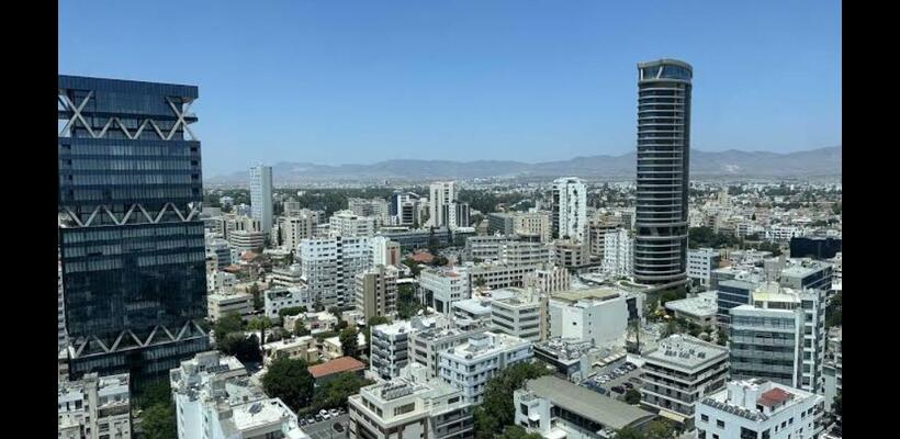 ΥΠΟΙΚ: Βελτίωση στη χρηματοοικονομική ευημερία, αλλά παραμένουν οι προκλήσεις