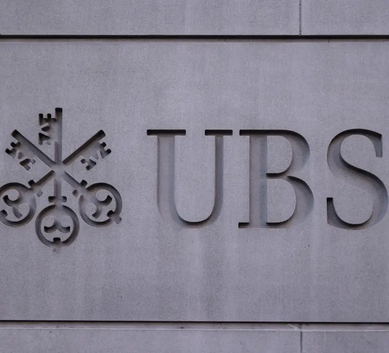 UBS: Επιστρέφει στην αγορά AT1 ομολόγων μετά το «πάγωμα» των μεταρρυθμίσεων στην Ελβετία