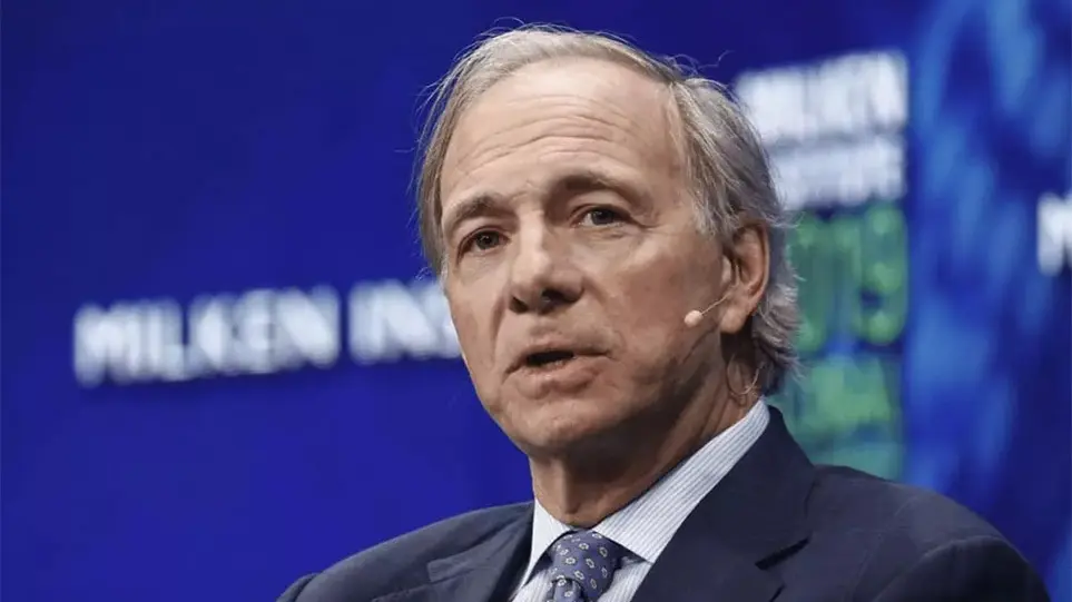 «Cash is trash» λέει ο ιδρυτής του μεγαλύτερου Hedge Fund