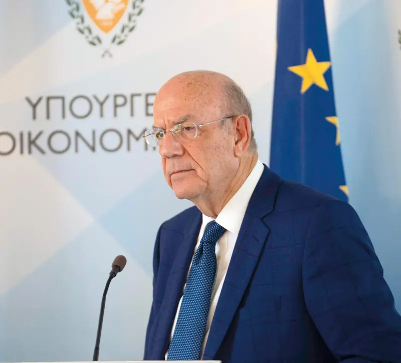 Ανάπτυξη με υψηλό πληθωρισμό στο 4% - Οι αναφορές Κεραυνού για έκθεση του ΥΠΟΙΚ