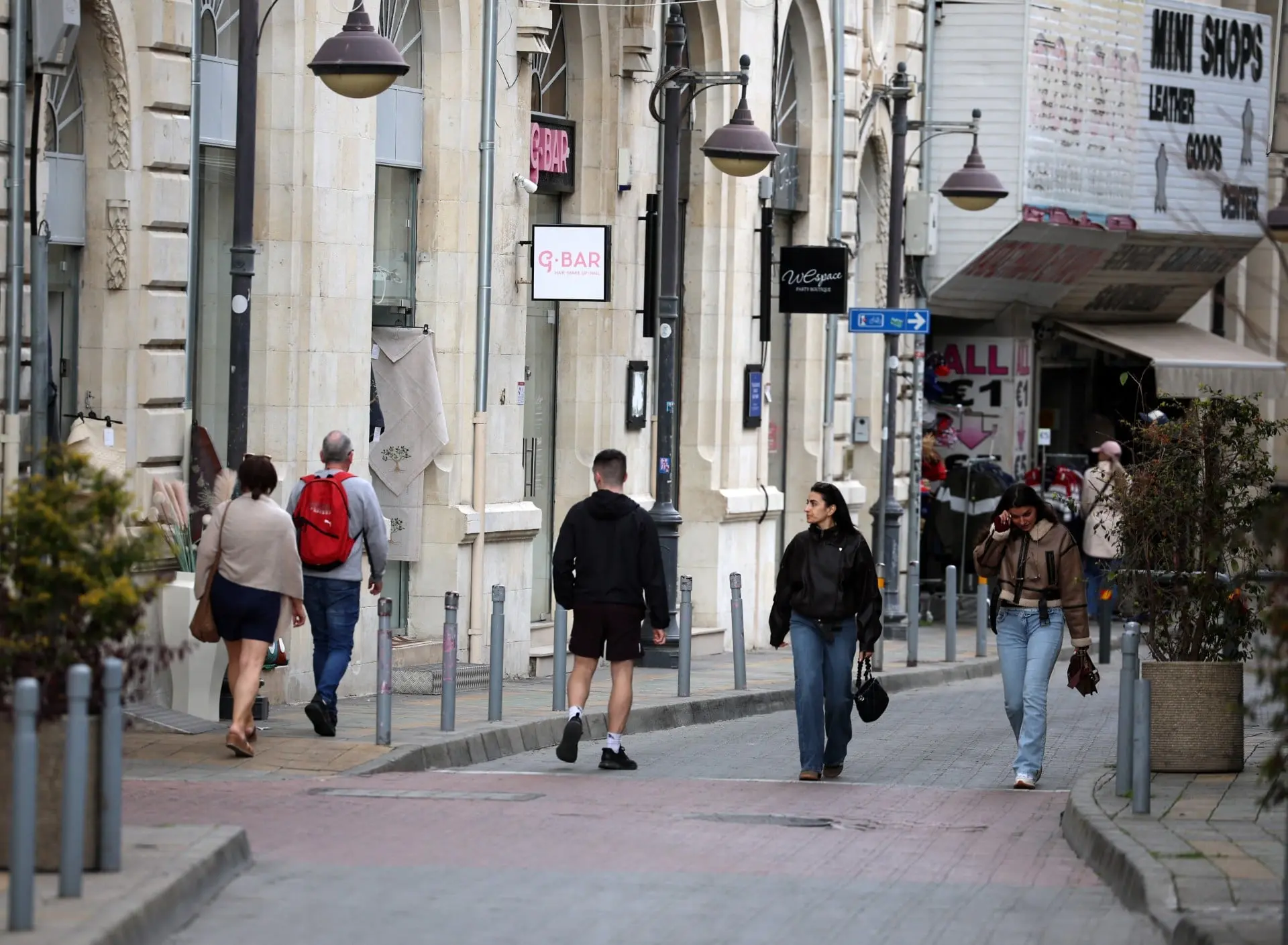 Πόσο επηρεάζει ο πόλεμος στο Ιράν το τουριστικό ενδιαφέρον ενόψει καλοκαιριού σε Κύπρο και Ελλάδα;