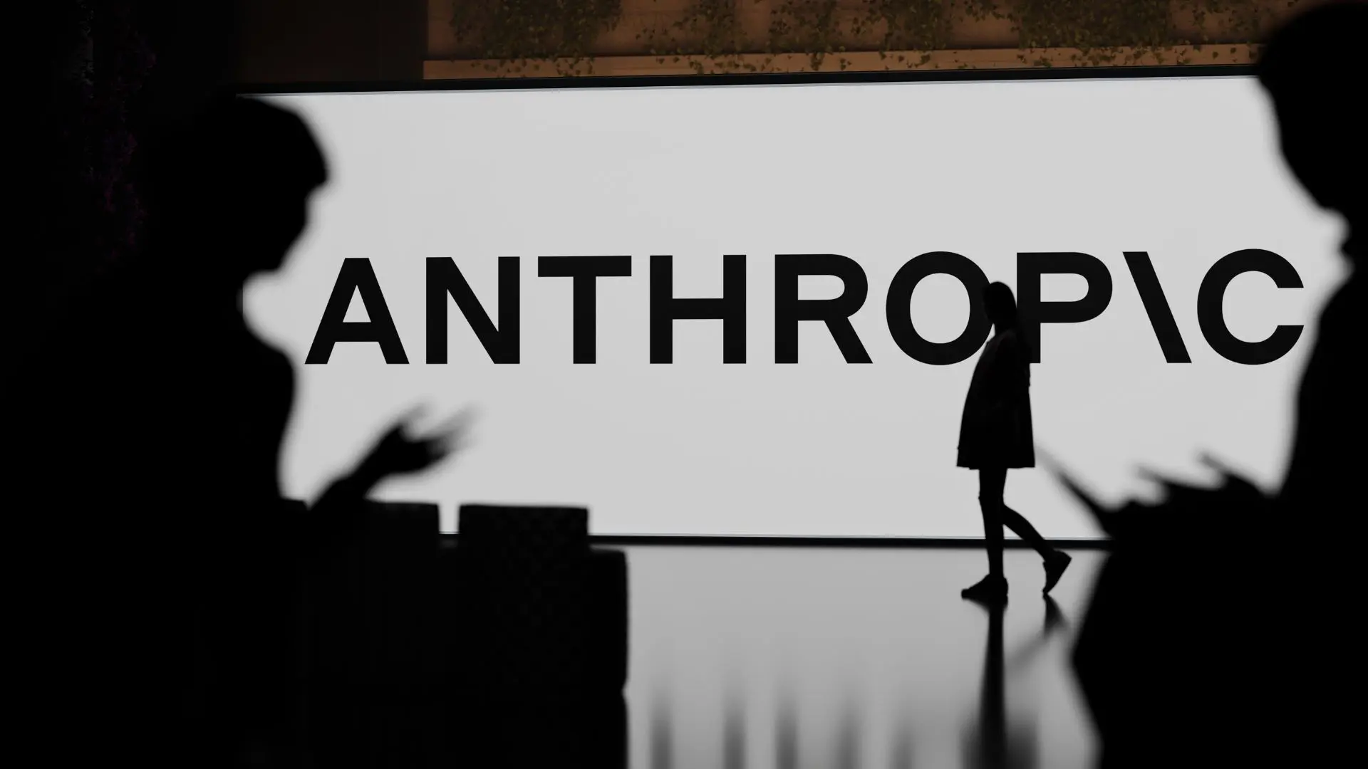 Τεχνητή νοημοσύνη: Η Anthropic βάζει «κόκκινες γραμμές» και συγκρούεται με το Πεντάγωνο