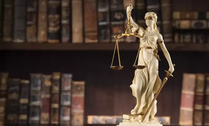 Οι δικηγόροι συμφωνούν με διαπιστώσεις Δημοσιονομικού Συμβουλίου – Ζητούν κεφάλαια και όραμα για δικαιοσύνη