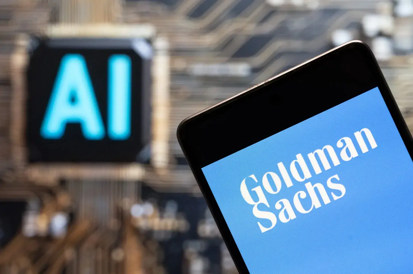 Goldman Sachs: Ποιες θέσεις εργασίας απειλεί περισσότερο η τεχνητή νοημοσύνη