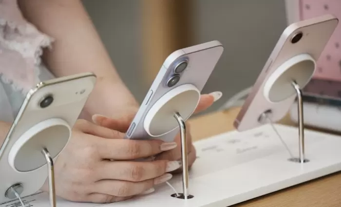 iPhone με τον μήνα: Η Apple εγκαινιάζει πρόγραμμα leasing από $17,99 σε συνεργασία με την Klarna