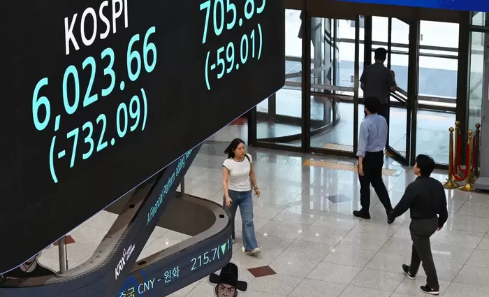 Ασία: Sell-off στα chips – Βουτιά 8% στον Kospi, άνοδος στο πετρέλαιο μετά την επίθεση του Ιράν