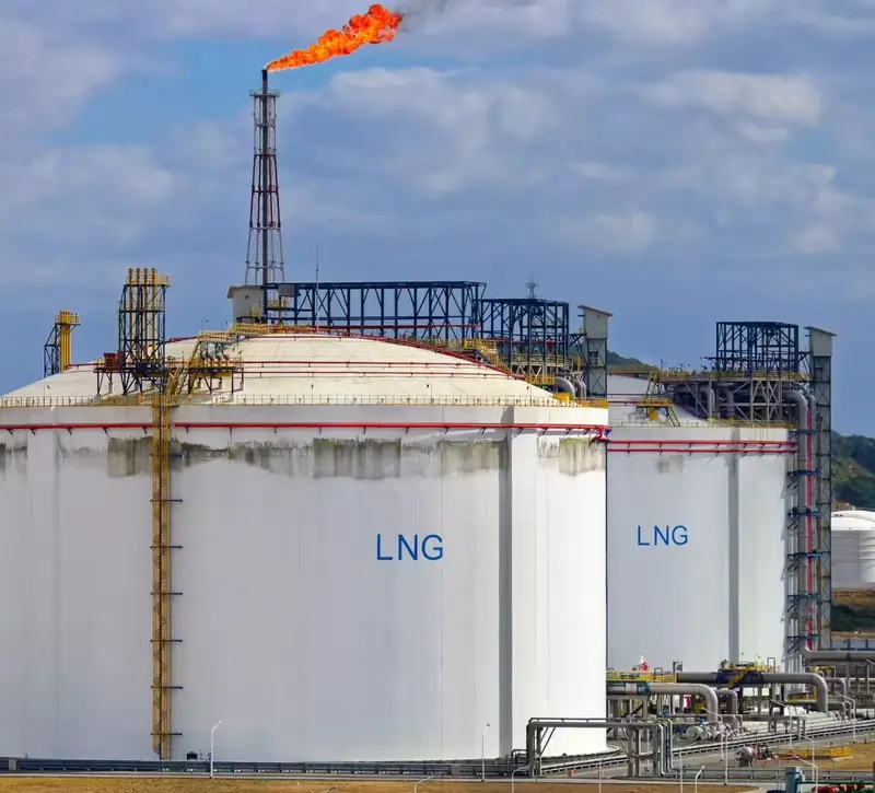 LNG: Οι ασιατικές οικονομίες στρέφονται σε νέες ενεργειακές λύσεις μετά το σοκ στο Ιράν