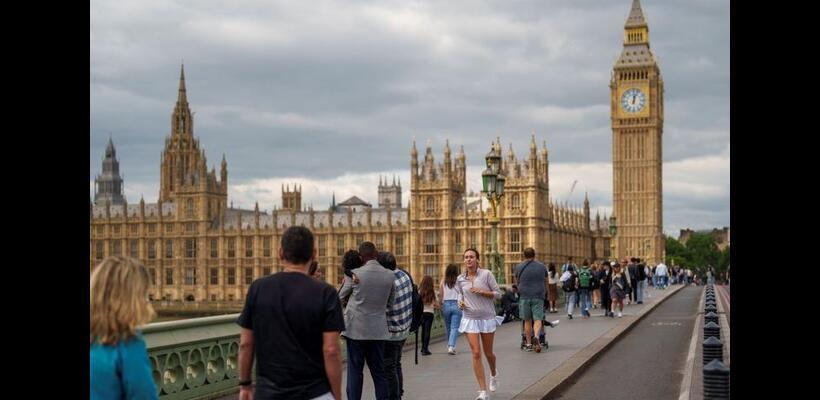 Βρετανία: Οι μεγάλες επιχειρήσεις φοβούνται νέους φόρους – Η στροφή Burnham στους «μικρούς»