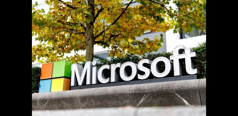 Microsoft: Εξαϋλώθηκαν $570 δισ. - Σε χαμηλό 25 ετών η μετοχή