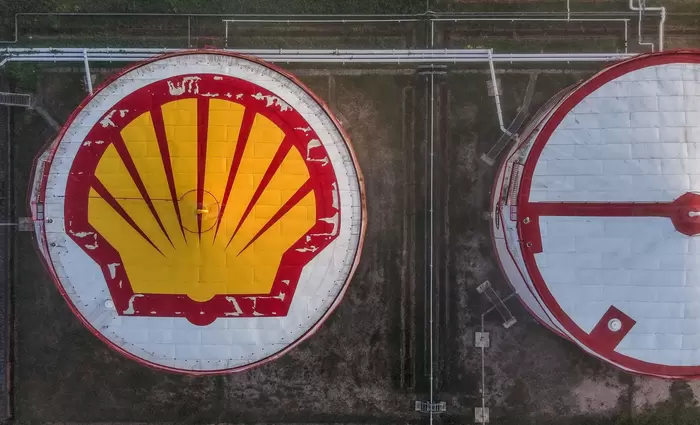 Shell: Εκτίναξη κερδών στο β΄ τρίμηνο λόγω πολέμου Ιράν – Η διύλιση και το trading εκτόξευσαν τα αποτελέσματα