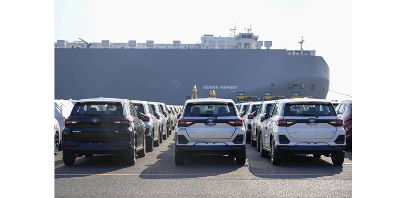 Toyota: Πιέσεις από Κίνα και πόλεμο πλήττουν τις πωλήσεις