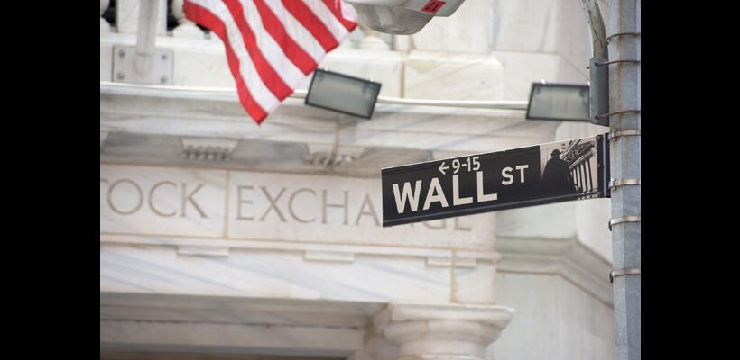 Wall Street: Η τεχνολογία και το ΑΕΠ στηρίζουν το ράλι του Απριλίου