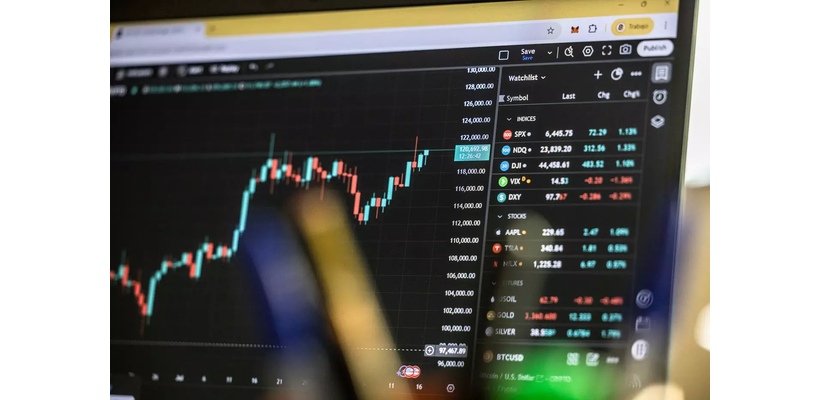Wall Street: Ο χειρότερος μήνας από το 2008 για τα μικροτσίπ – «Εξαϋλώθηκαν» 2,2 τρισ. δολάρια