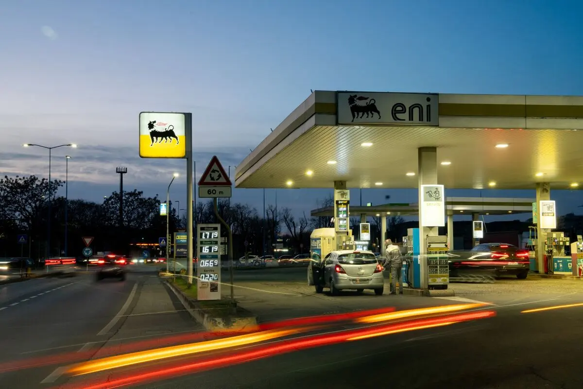 Η Ιταλία παρατείνει τη μείωση του φόρου στα καύσιμα με κόστος €500 εκατ.