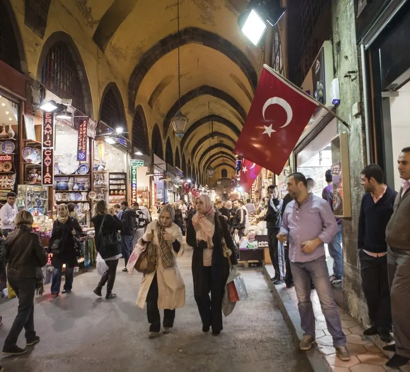 Τουρκία: Ο πληθωρισμός υποχώρησε στο 31,8% – Ο πόλεμος στη Μέση Ανατολή κρατά σε επιφυλακή την κεντρική τράπεζα