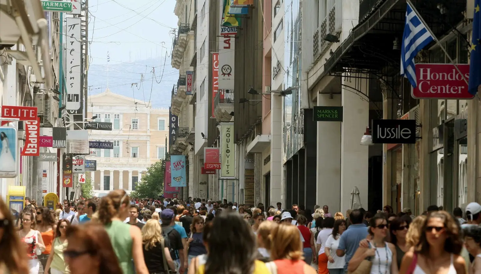 Ελλάδα: Ανακοινώθηκε σχέδιο επανεκκίνησης της οικονομίας