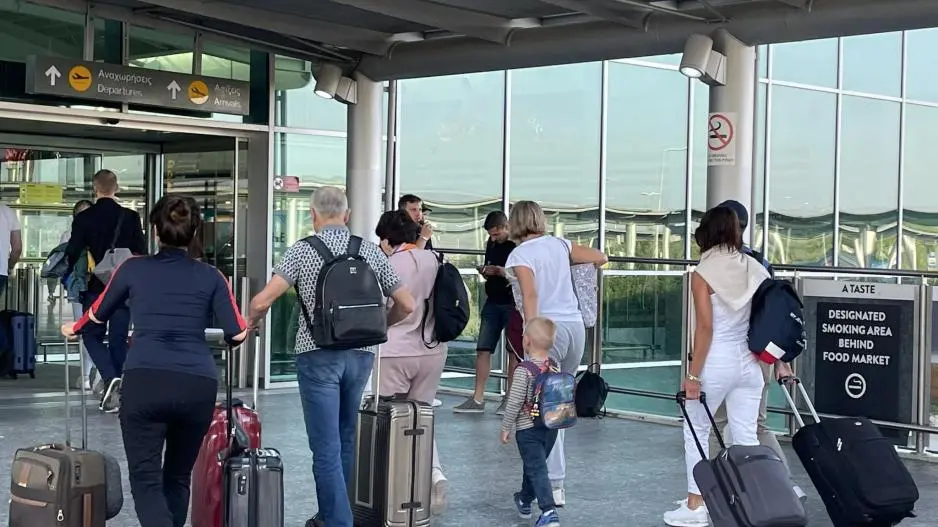 €1,4 δισ. ξόδεψαν οι Κύπριοι για ταξίδια στο εξωτερικό το 2022 (διαγράμματα)