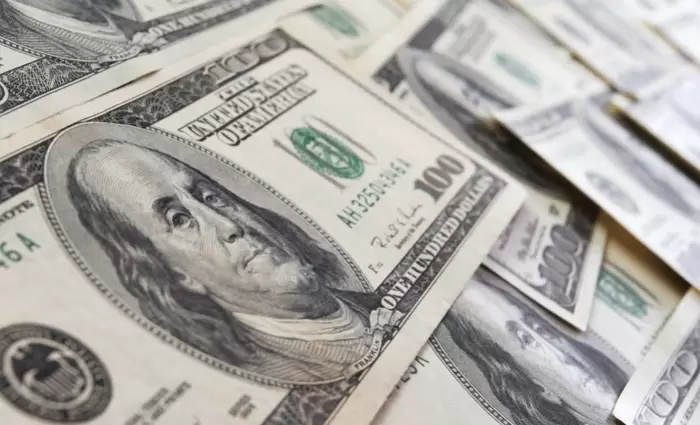 Ebury: Οι ρευστοποιήσεις των ομολόγων παγκοσμίως ενισχύουν το δολάριο
