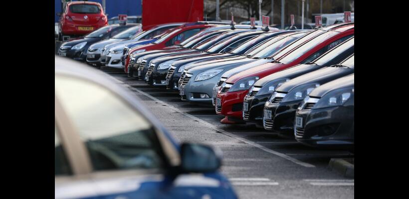 ΗΠΑ: Προχωρούν τα σχέδιά τους για δασμούς 25% στα αυτοκίνητα της ΕΕ