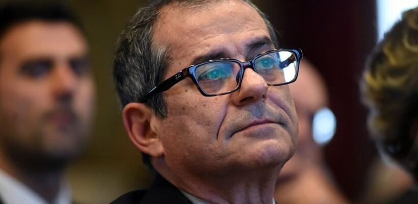 Η Ιταλία ψάχνει τρόπους να αποφύγει την σύγκρουση με τις Βρυξέλλες