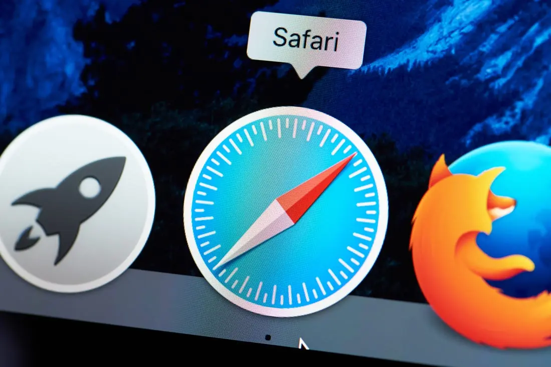 Κενά ασφαλείας στην Apple αποκάλυψε η Google
