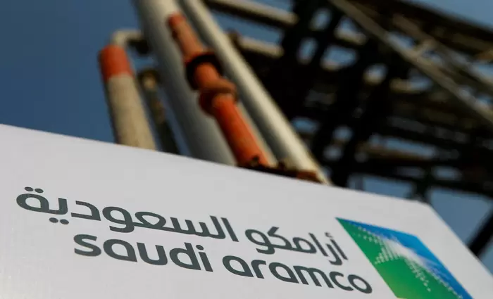 Saudi Aramco: Μειώνει την τιμή του πετρελαίου για την Ασία εν μέσω εξελίξεων στο Ορμούζ