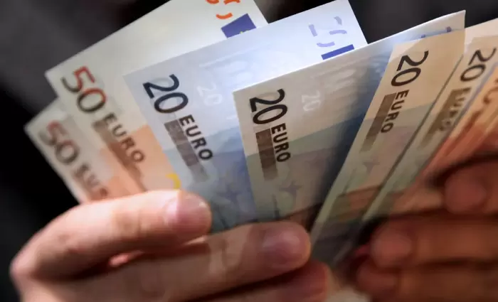 Ένωση Καταναλωτών: Αυξήσεις σε μισθούς και ωφελήματα για να αντιμετωπιστεί η ακρίβεια