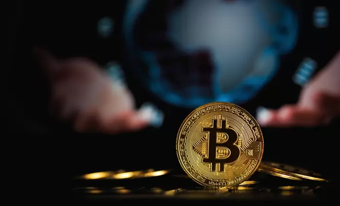 Ανεβαίνει το Bitcoin προς τα $70.000 παρά τις απειλές Τραμπ ότι θα διαλύσει το Ιράν