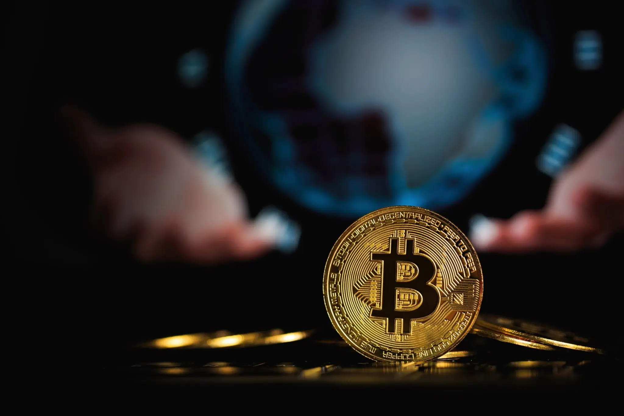 Ανεβαίνει το Bitcoin προς τα $70.000 παρά τις απειλές Τραμπ ότι θα διαλύσει το Ιράν