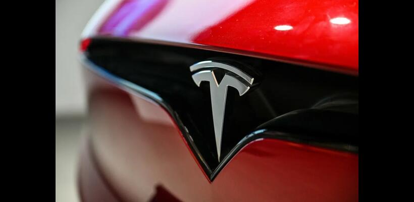 Tesla: Ανακαλεί 219.000 οχήματα στις ΗΠΑ – Τι συμβαίνει με την κάμερα οπισθοπορείας