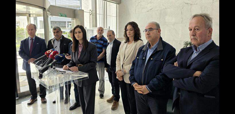 Πιο πολλές και πιο γρήγορα οι αποζημιώσεις για αφθώδη πυρετό - Έως €420 ανά αιγοπρόβατο και έως €2.500 ανά βοοειδές