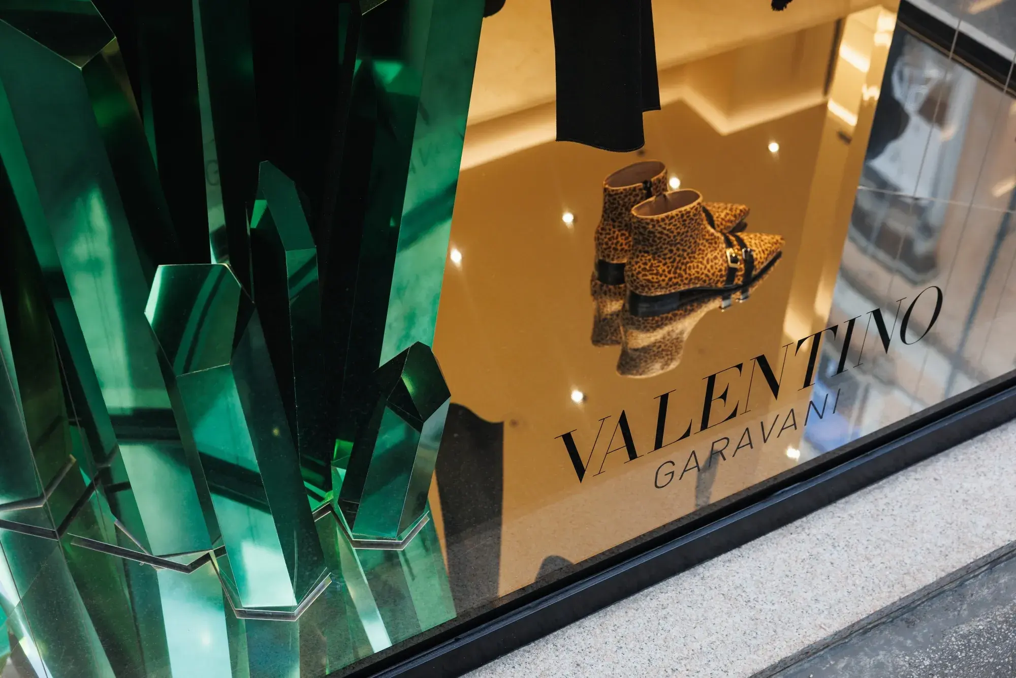 Η Valentino ετοιμάζει την πρώτη της έκδοση ομολόγου για να αποπληρώσει τις τράπεζες