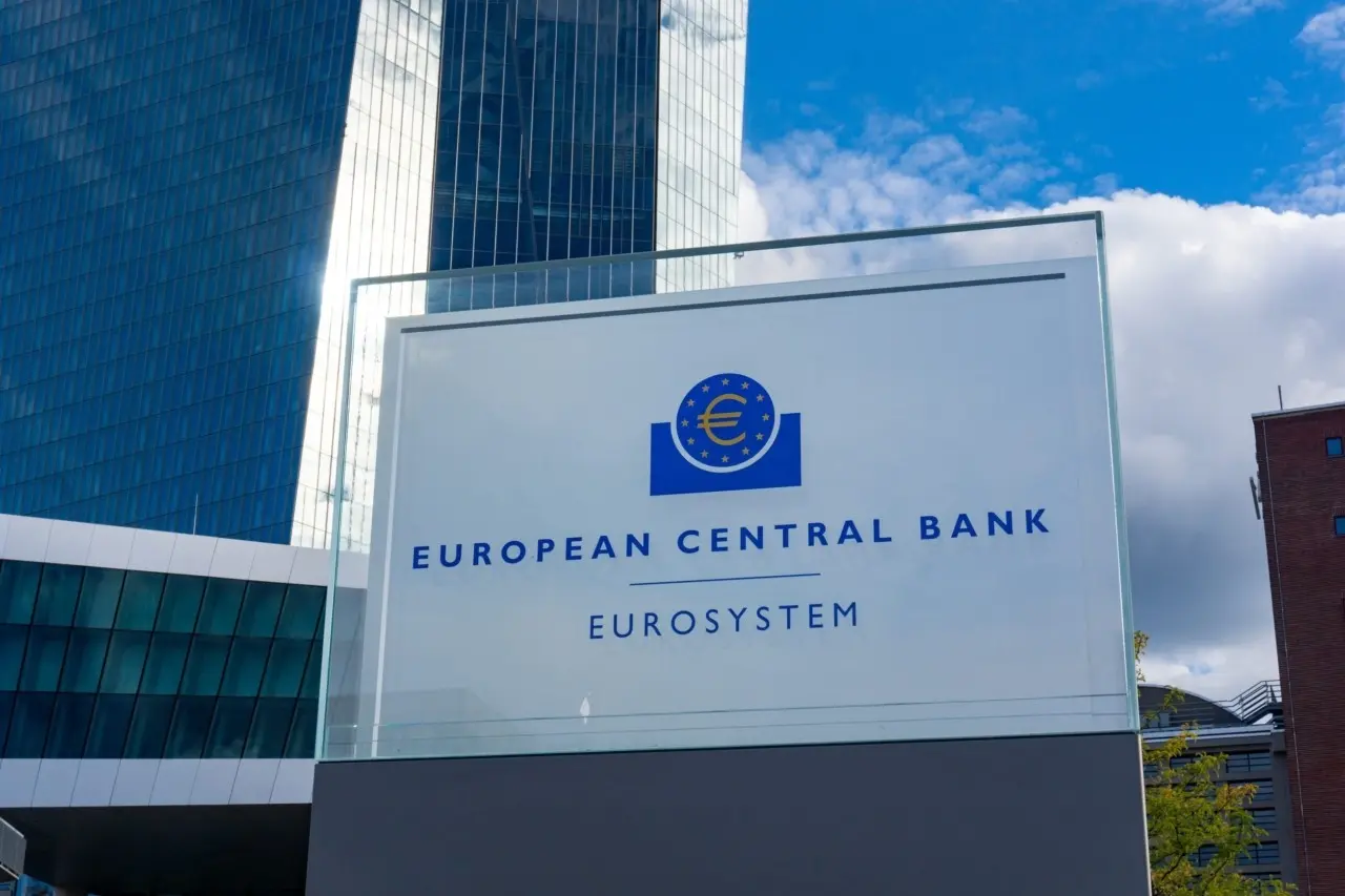 Η ΕΚΤ ζητά από τις τράπεζες σχέδια για την αντιμετώπιση των κυβερνοαπειλών από την AI