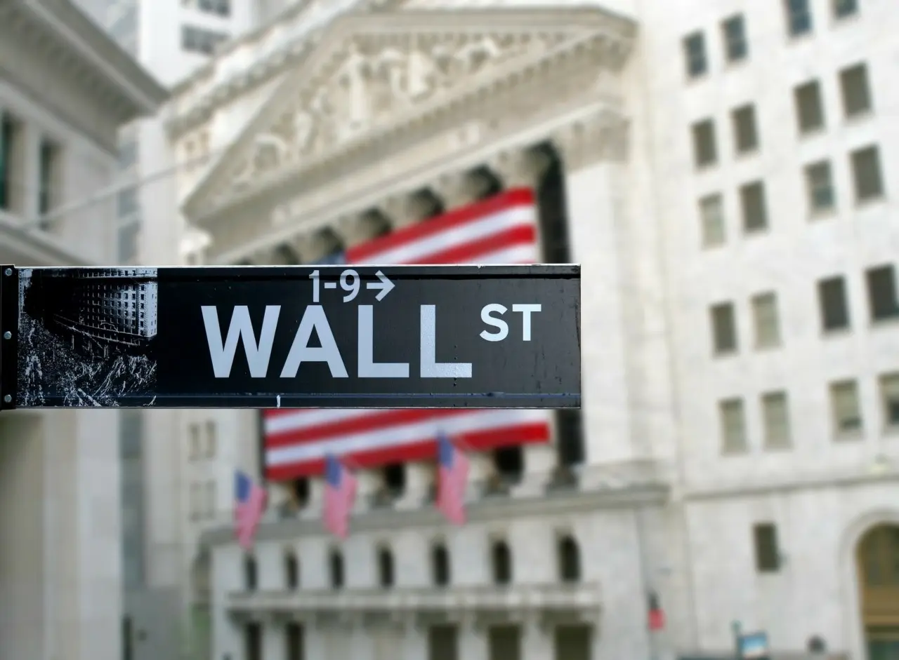 Wall Street: Σε πολεμικό κλοιό λόγω Ιράν – Αντίστροφη μέτρηση για το τελεσίγραφο Τραμπ