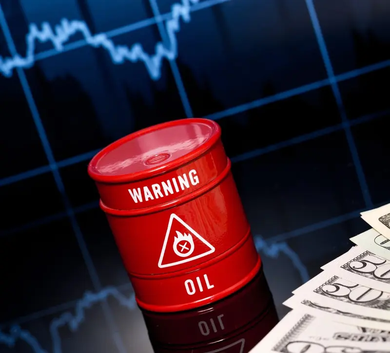 Πετρέλαιο: 4 δολάρια πάνω από το Brent το αμερικανικό WTI – Το σήμα κινδύνου που στέλνει