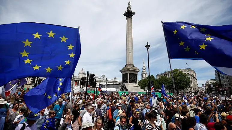 Δυσάρεστες συνέπειες για χιλιάδες επιχειρήσεις λόγω Brexit