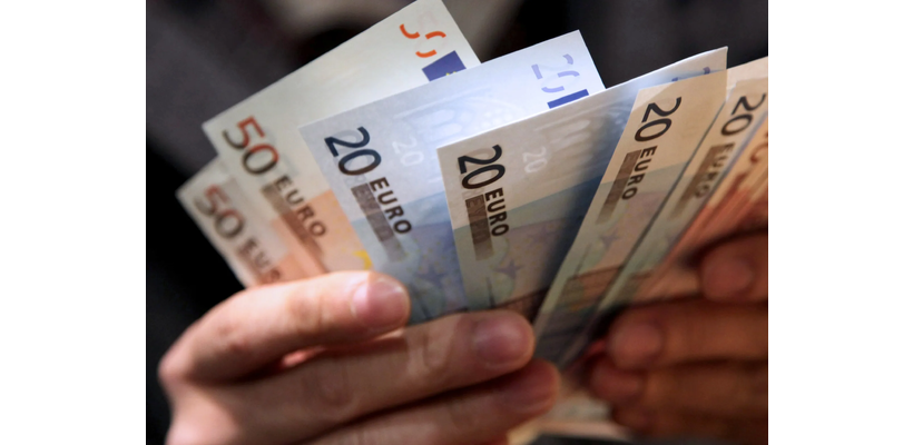 Μικρές αυξήσεις μισθών λόγω ΑΤΑ τον Ιούλιο - Τι υπενθυμίζει η ΟΕΒ