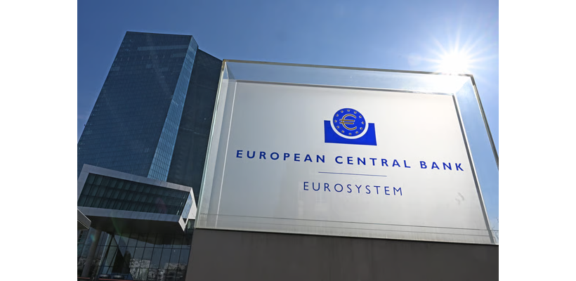 Σίμκους: Η οικονομία πλησιάζει το δυσμενές σενάριο της ΕΚΤ λόγω Ιράν